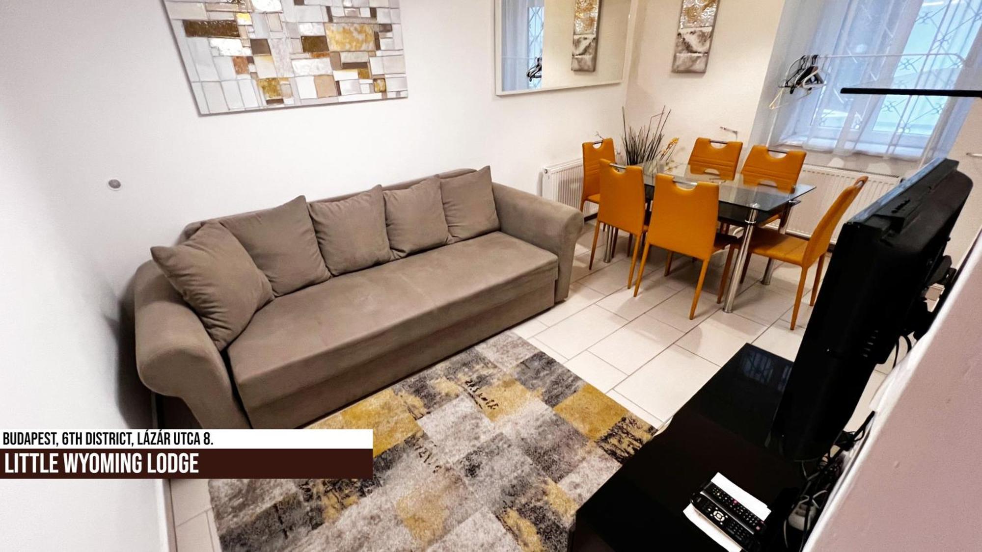Little Americas Wyoming Lodge Apartment Budapest Exteriör bild